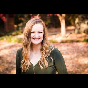 Meet your Posher, Abbie beth